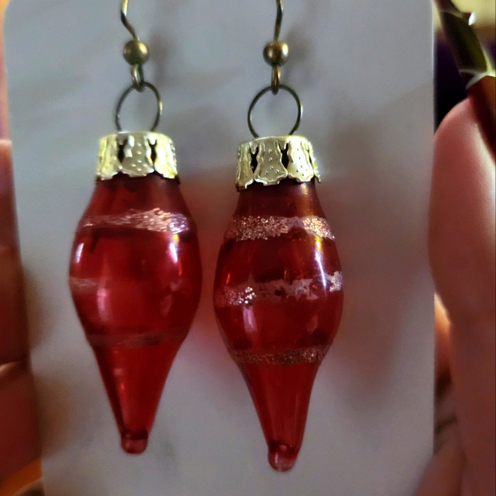 VINTAGE CHRISTMAS ORNAMENT EARRINGS